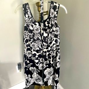 White House Black Market dress sz 8